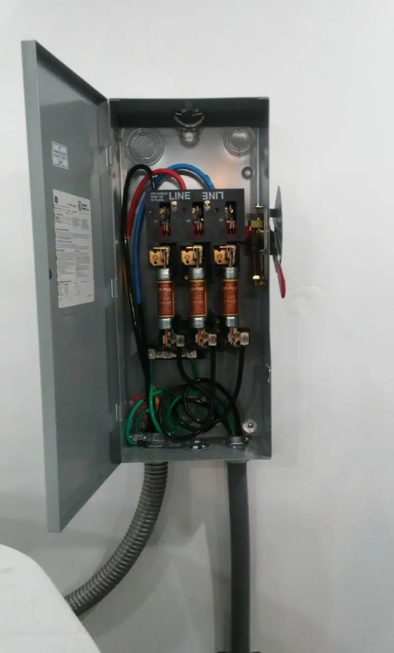 Three-phase disconnect switch installed for Smoke Detector Installation in Jamestown
